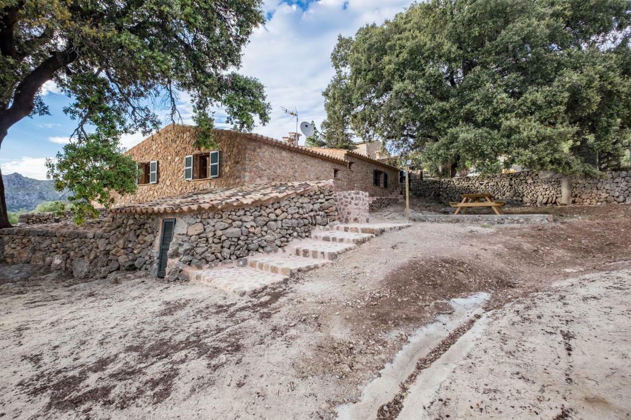 Agroturismo Son Alzines Lluc Bagian luar foto