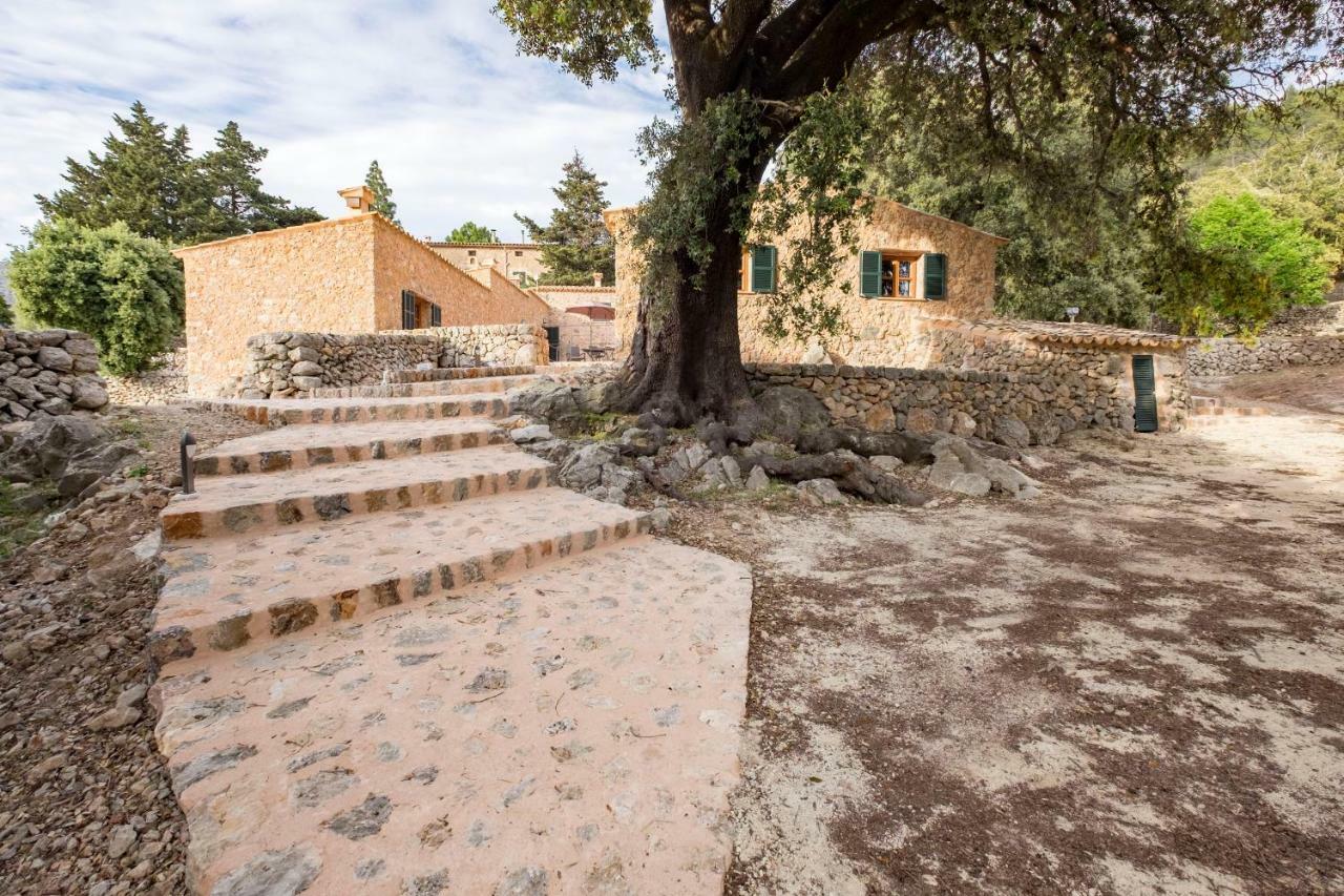 Agroturismo Son Alzines Lluc Bagian luar foto