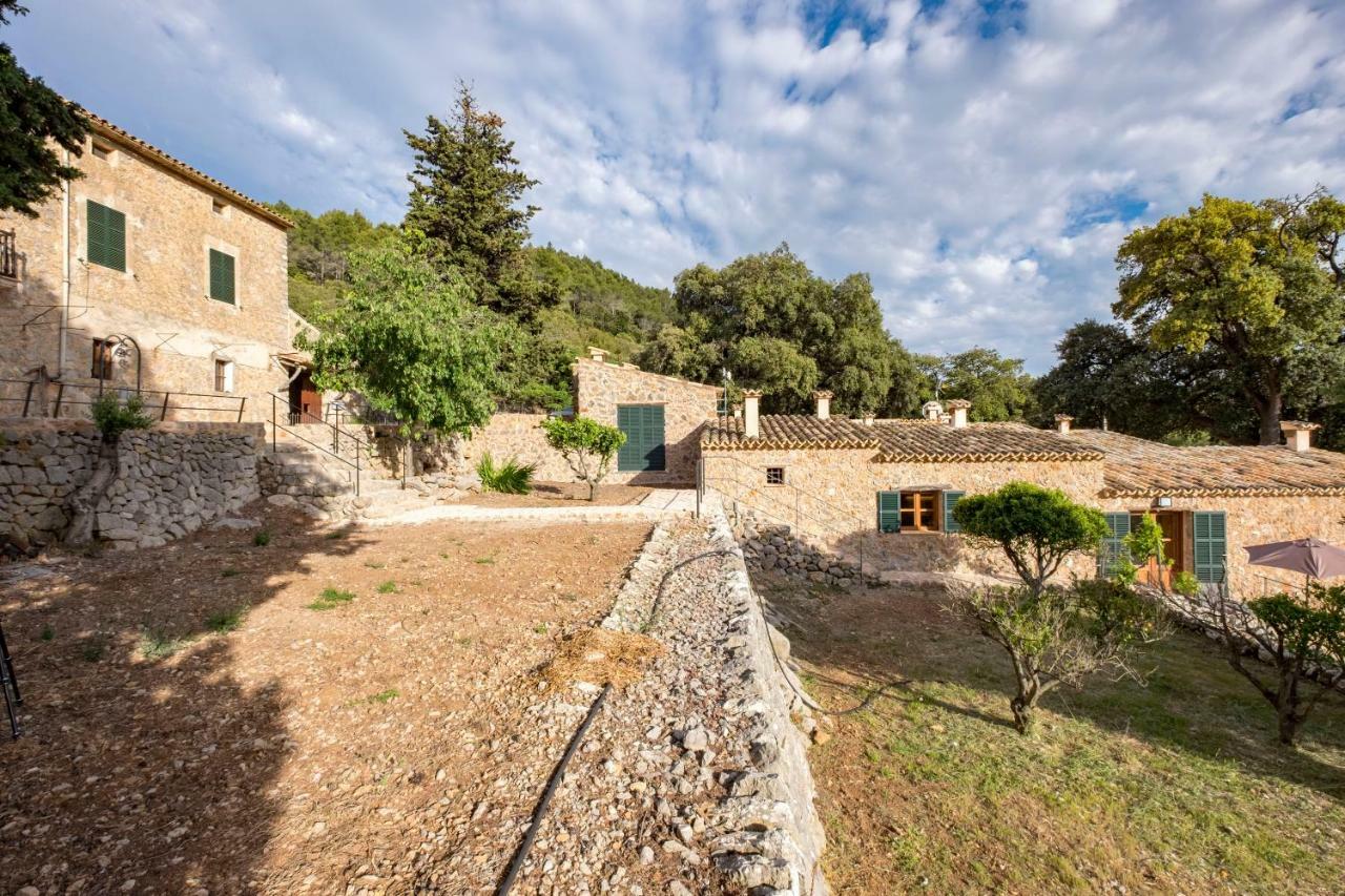 Agroturismo Son Alzines Lluc Bagian luar foto