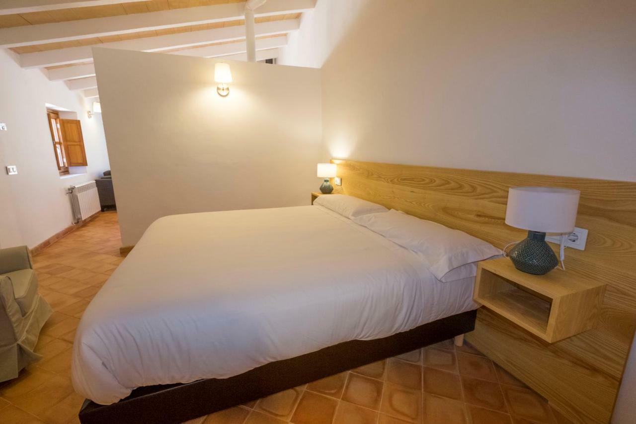 Agroturismo Son Alzines Lluc Bagian luar foto