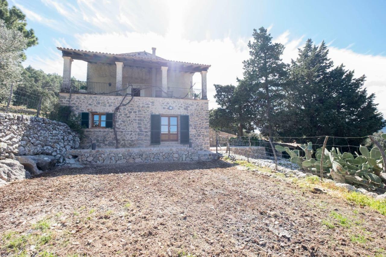 Agroturismo Son Alzines Lluc Bagian luar foto