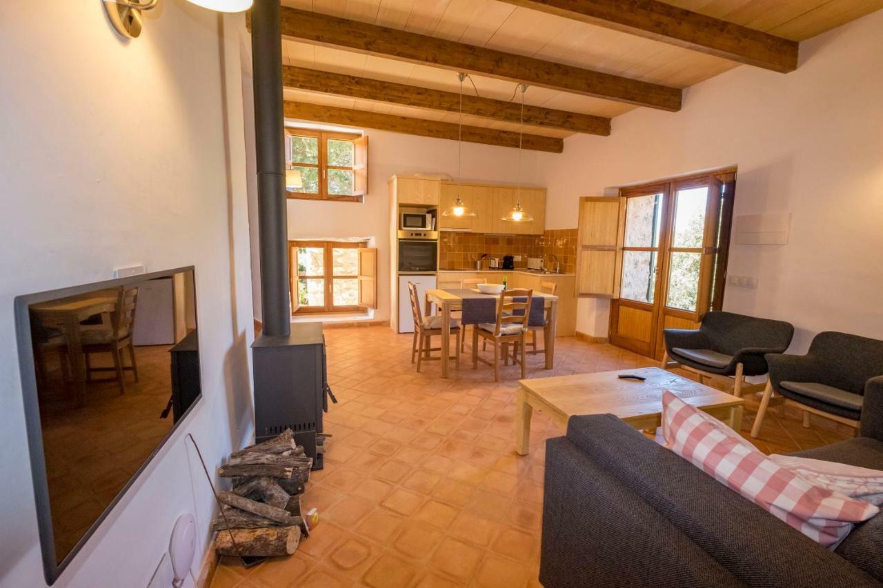 Agroturismo Son Alzines Lluc Bagian luar foto
